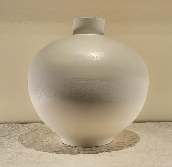 Candido Moon Jar | Scèti Collection | Handcrafted Ceramics