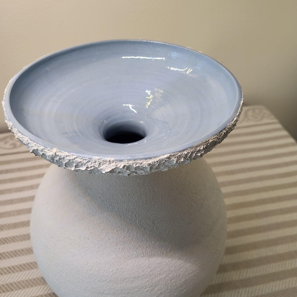 Unique Golgo Vase | Arèna Collection | Handcrafted Ceramic