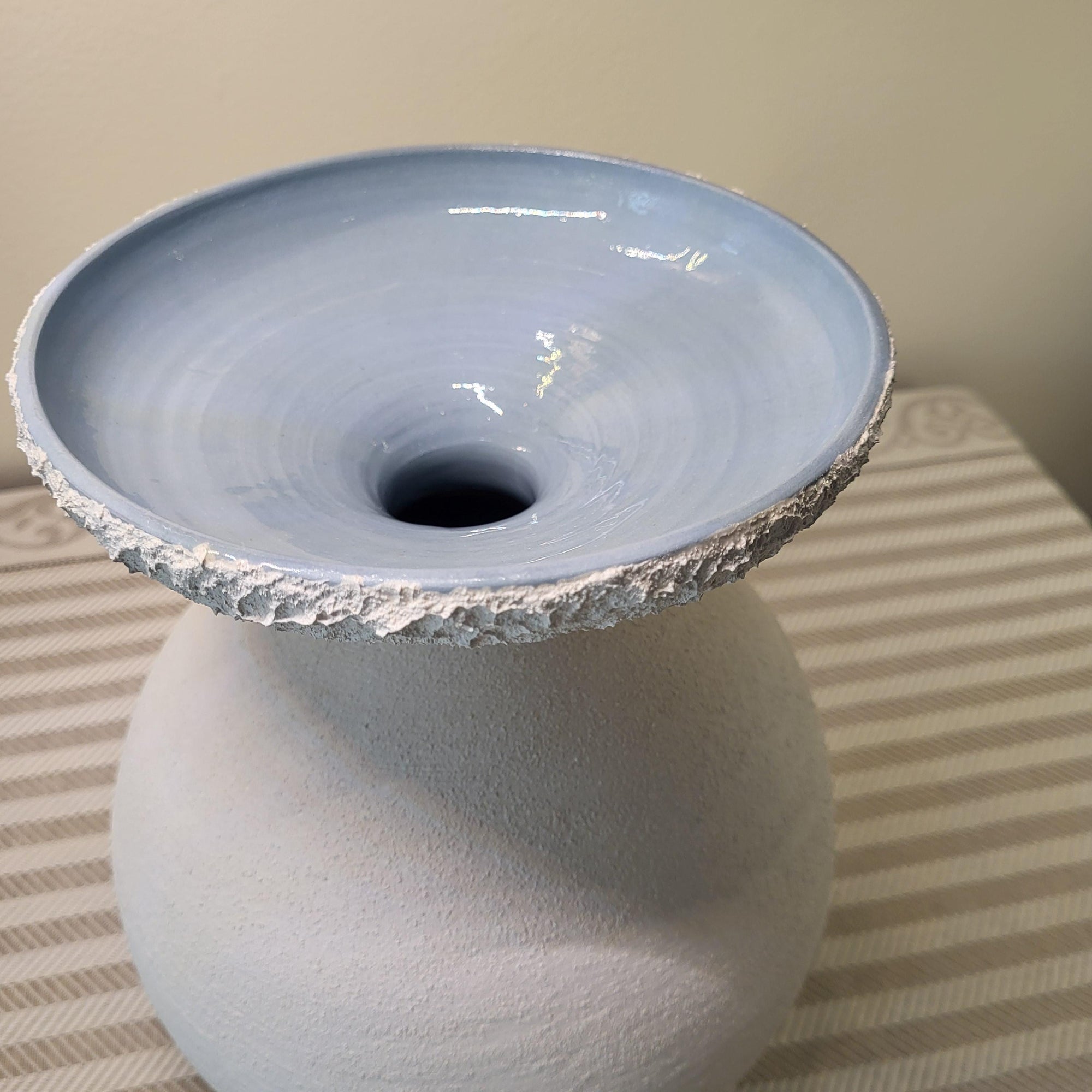 Unique Golgo Vase | Arèna Collection | Handcrafted Ceramic