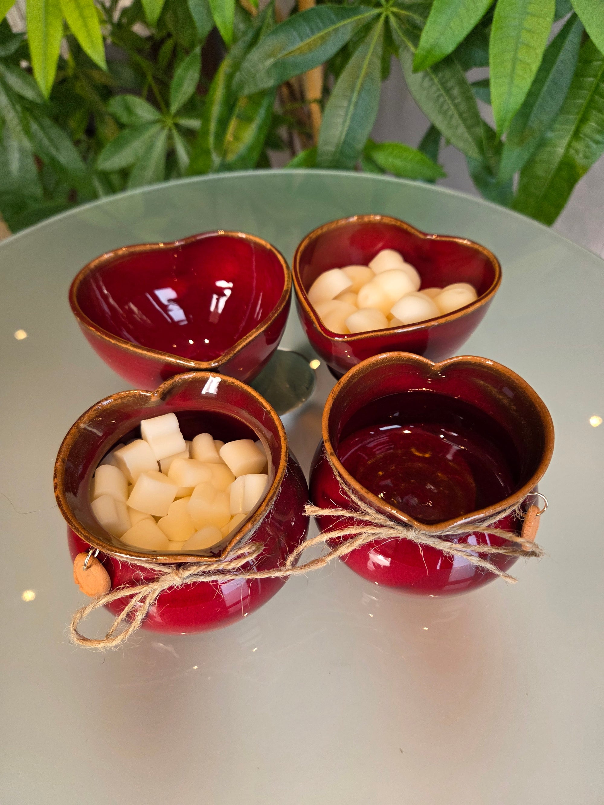 Cuore sacchetto in ceramica – rosso rubino con tart soufflé alla vaniglia in cera di oliva