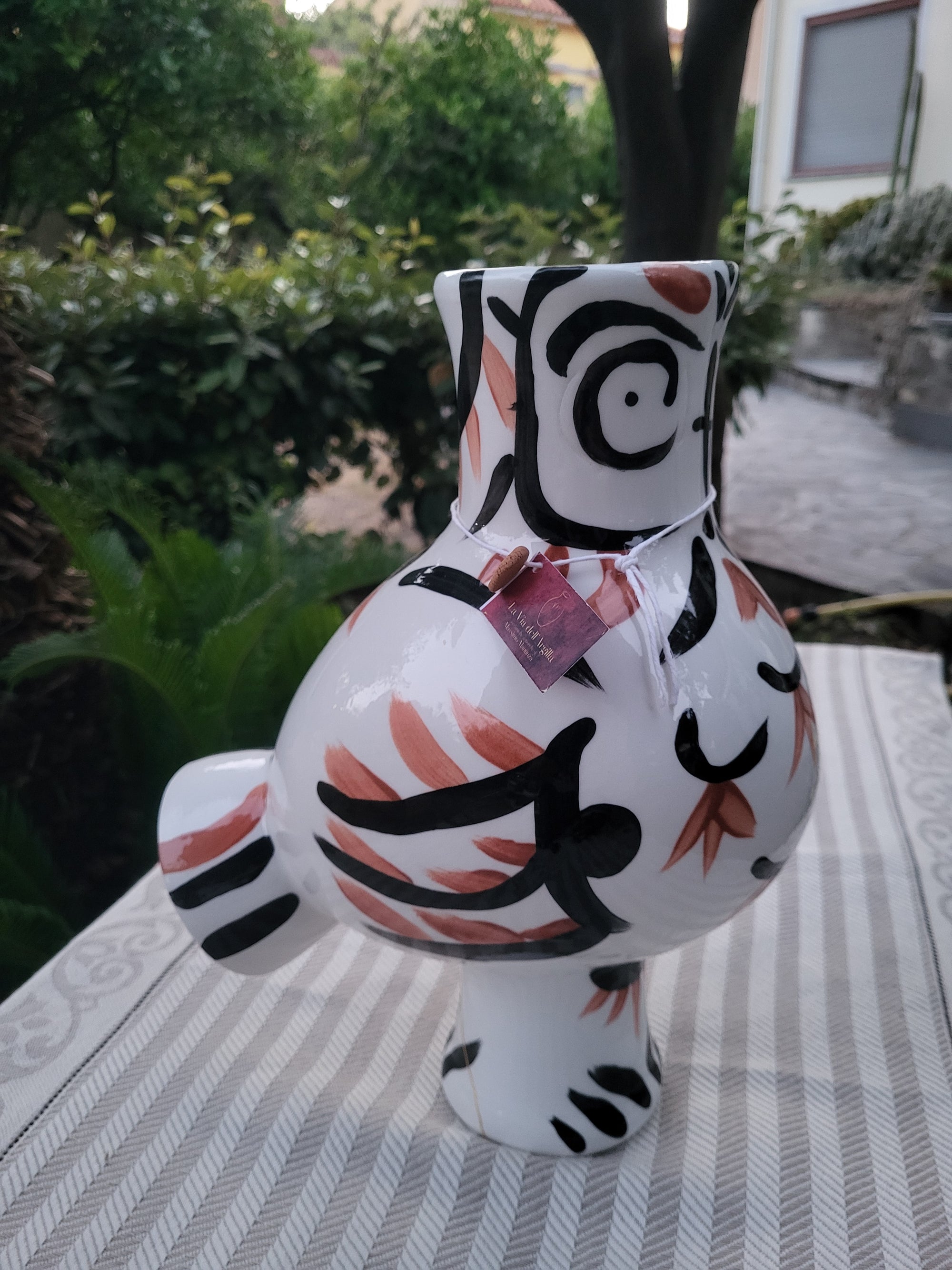 Chouette rouge omaggio a Picasso