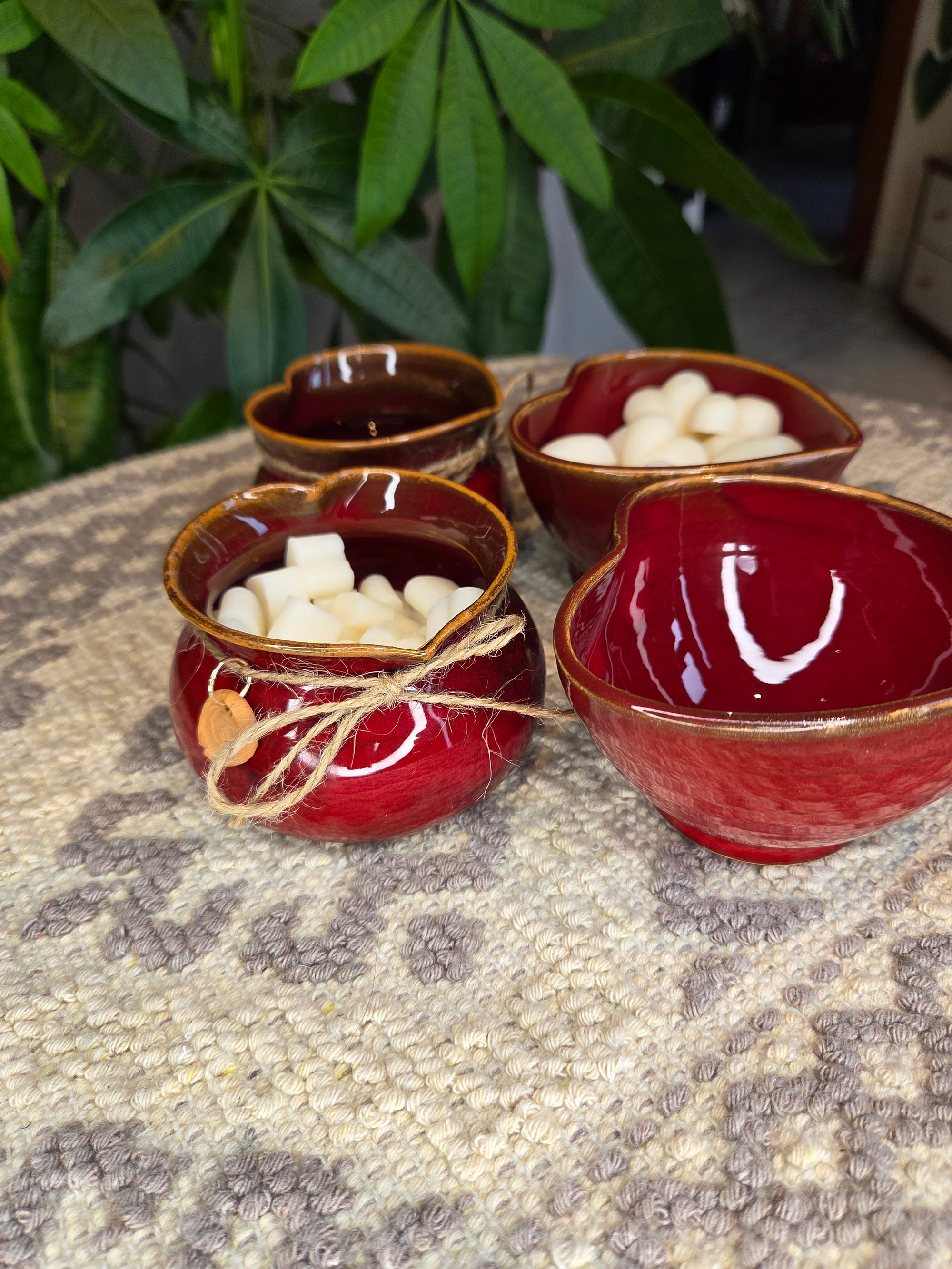 Cuore sacchetto in ceramica – rosso rubino con tart soufflé alla vaniglia in cera di oliva