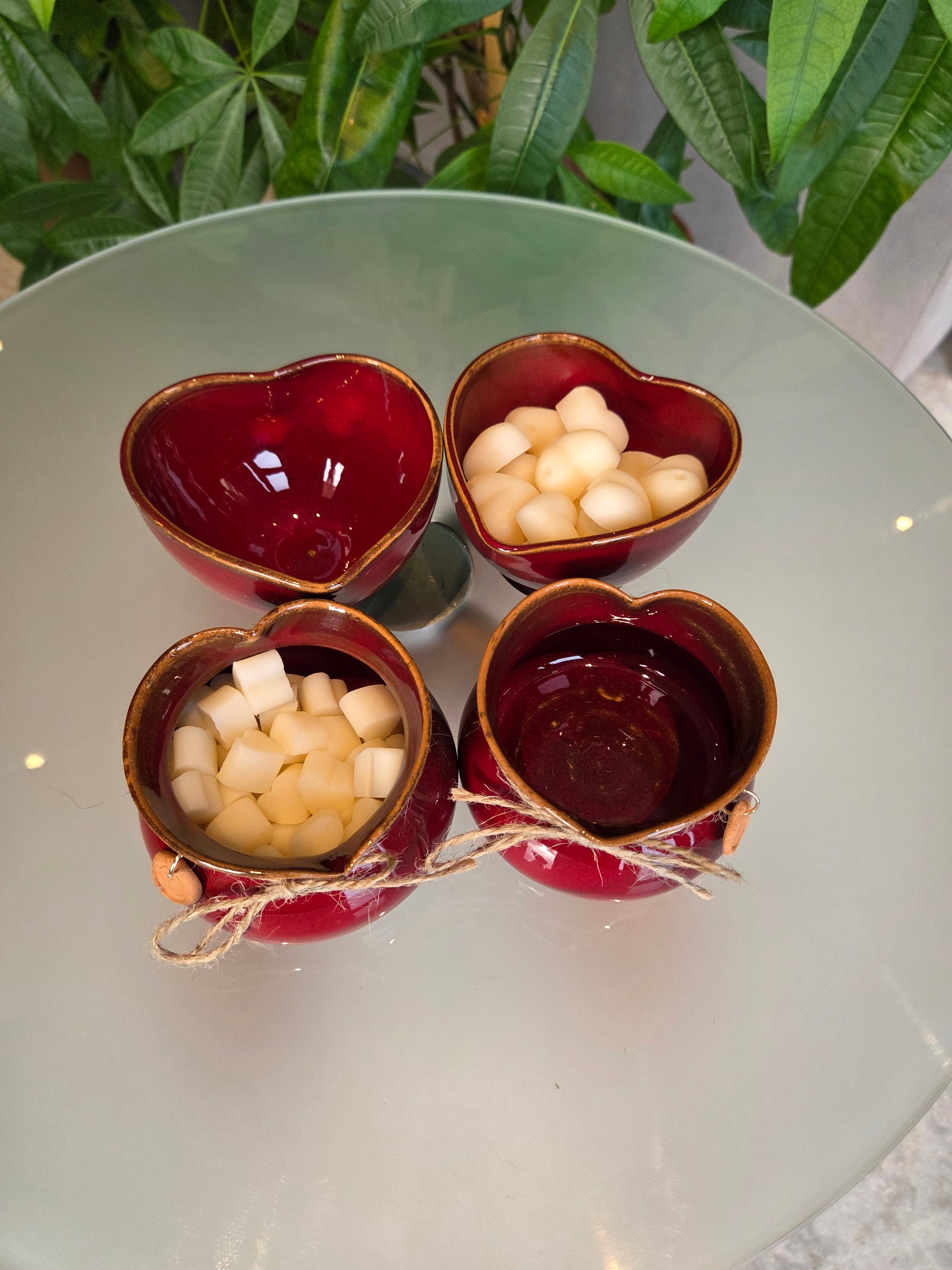 Cuore sacchetto in ceramica – rosso rubino con tart soufflé alla vaniglia in cera di oliva