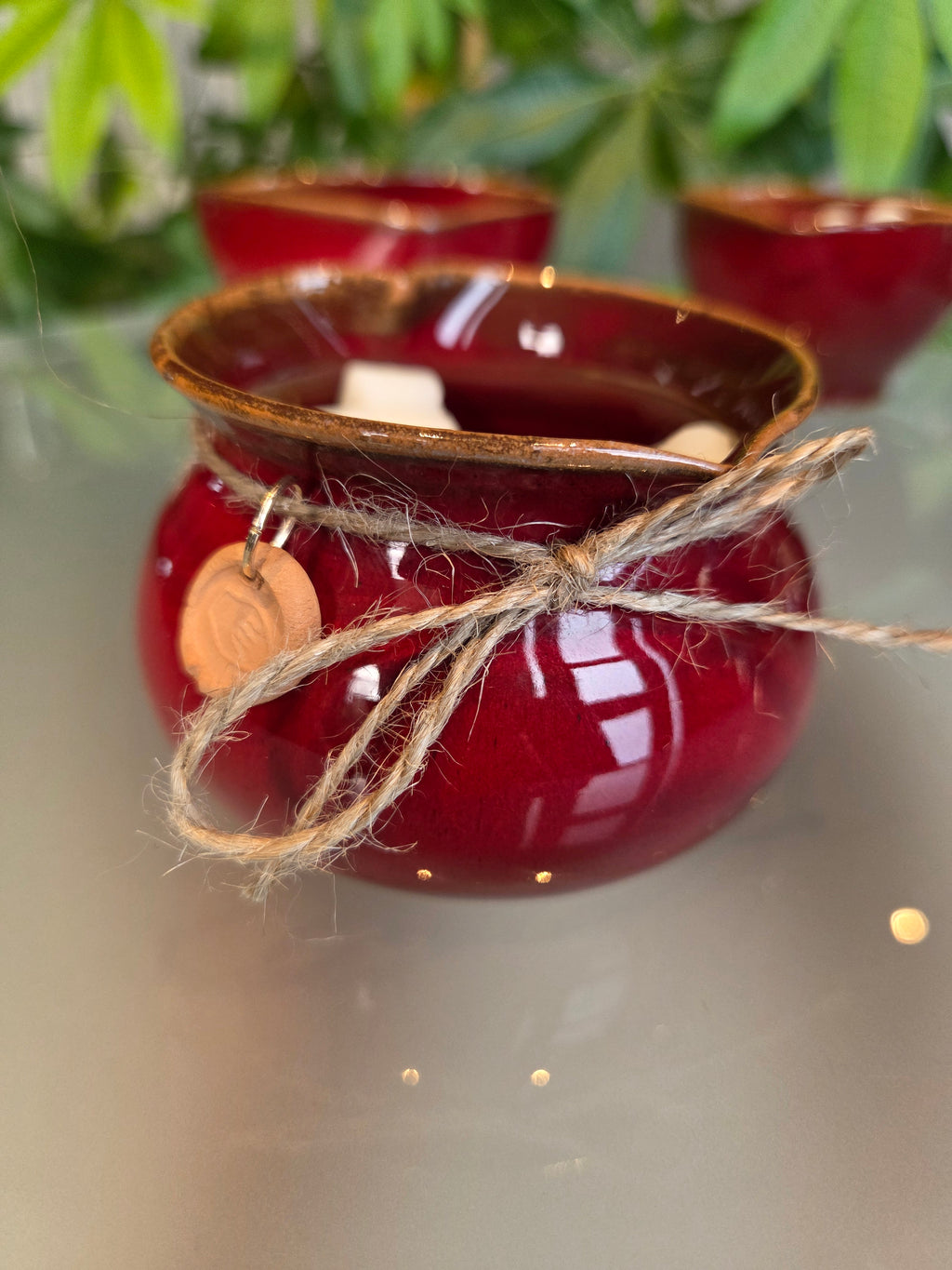 Cuore sacchetto in ceramica – rosso rubino con tart soufflé alla vaniglia in cera di oliva